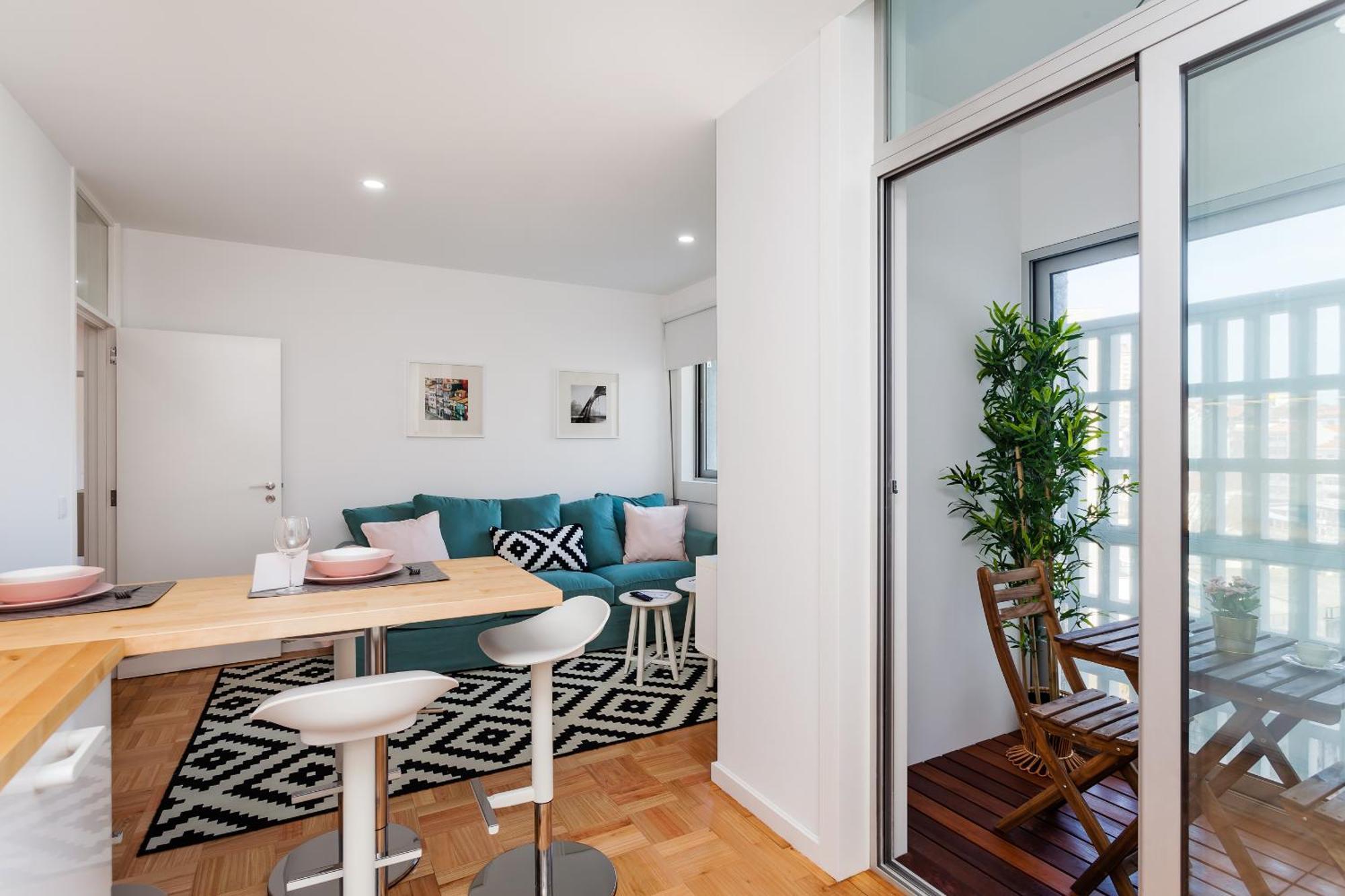 Sancha Apartment - In The Centre Near The Aliados Порто Екстериор снимка